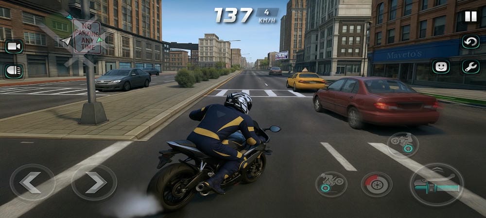 You can freely control your motorbike all over the city in Extreme Motorcycle Simulator MOD APK
