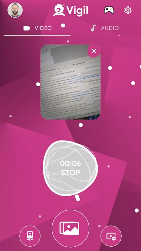 Use hidden camera to secretly record screen in Vigil MOD APK